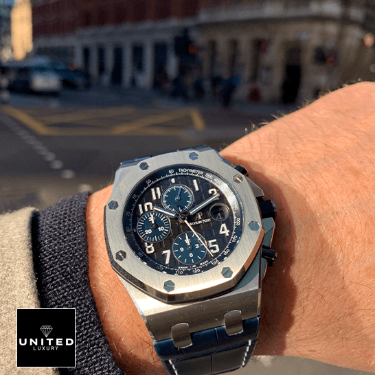 Audemars Piguet Royal Oak Offshore 26470ST.OO.A028CR.01 Replica 6 audemars_piguet_royal_oak_offshore_chronograph_26470ST.OO_.A028CR.01_hand