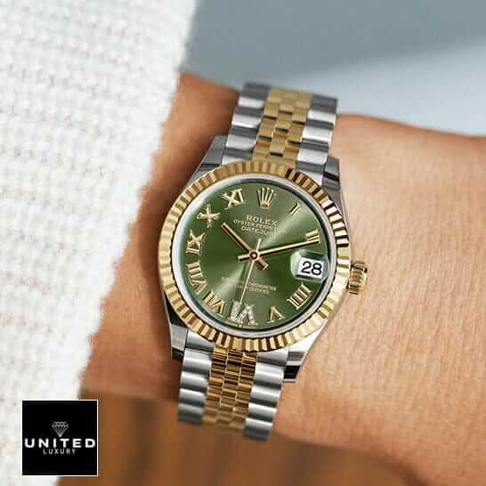 Datejust Green Jubilee Replica 6 Rolex Datejust Roman Green Dial Replica on the women wrist