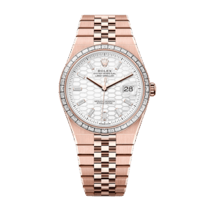Land-Dweller 40 Everose gold and diamonds